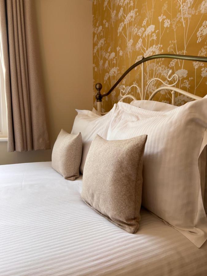 Devonshire Arms 2*