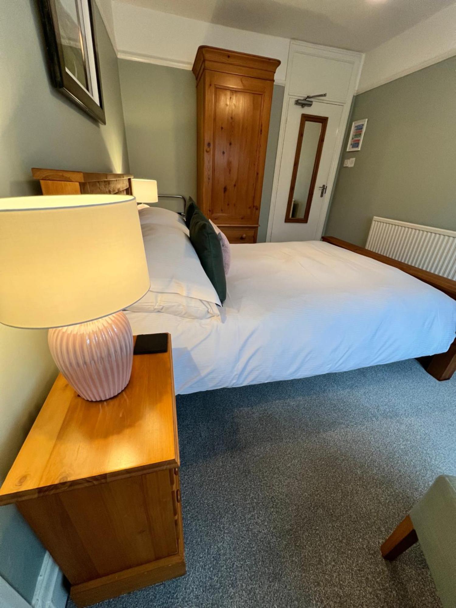 Devonshire Arms Inn 2*