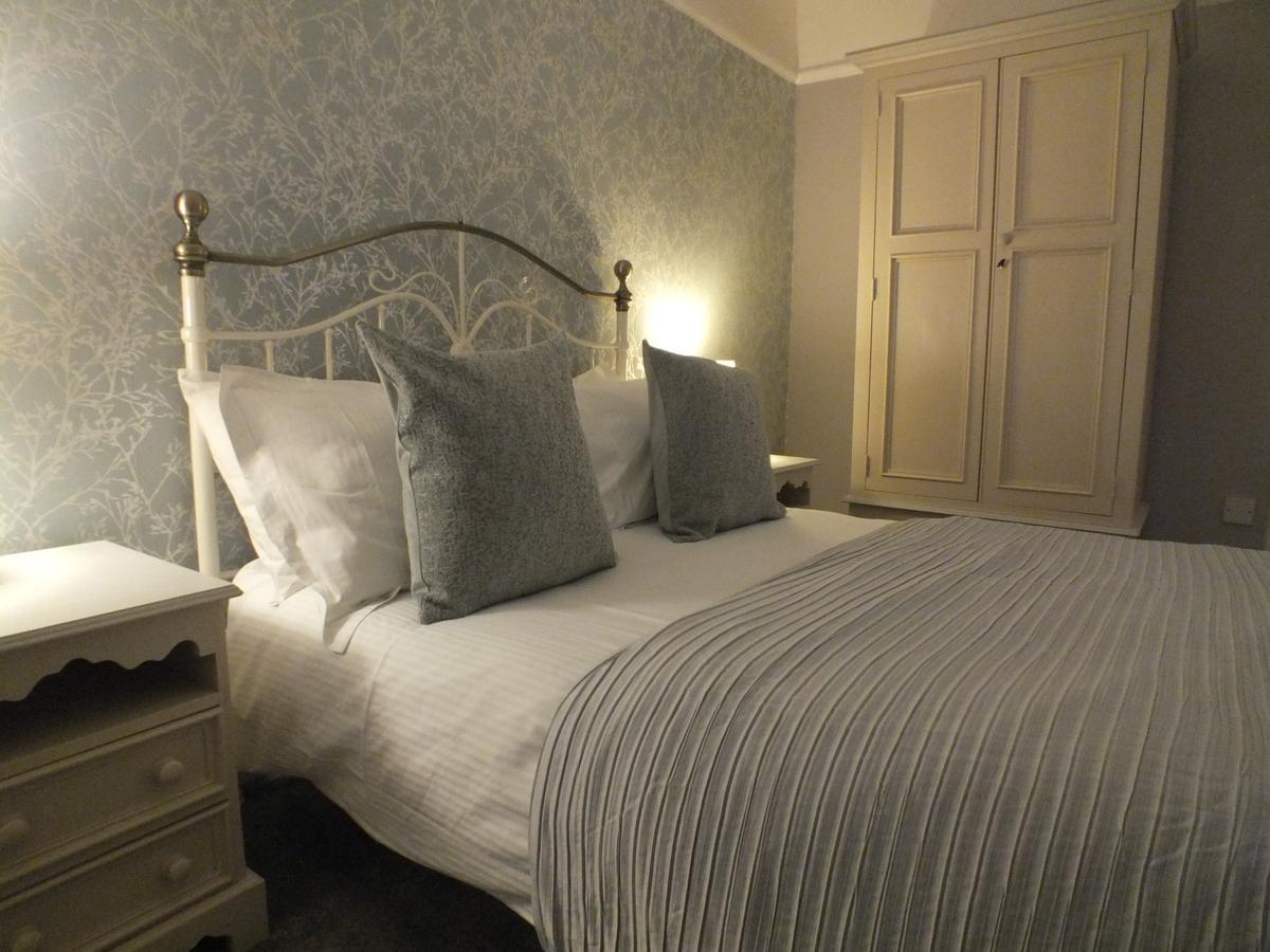 Devonshire Arms 2*