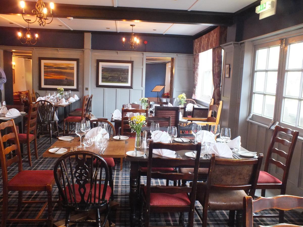 Devonshire Arms 2*