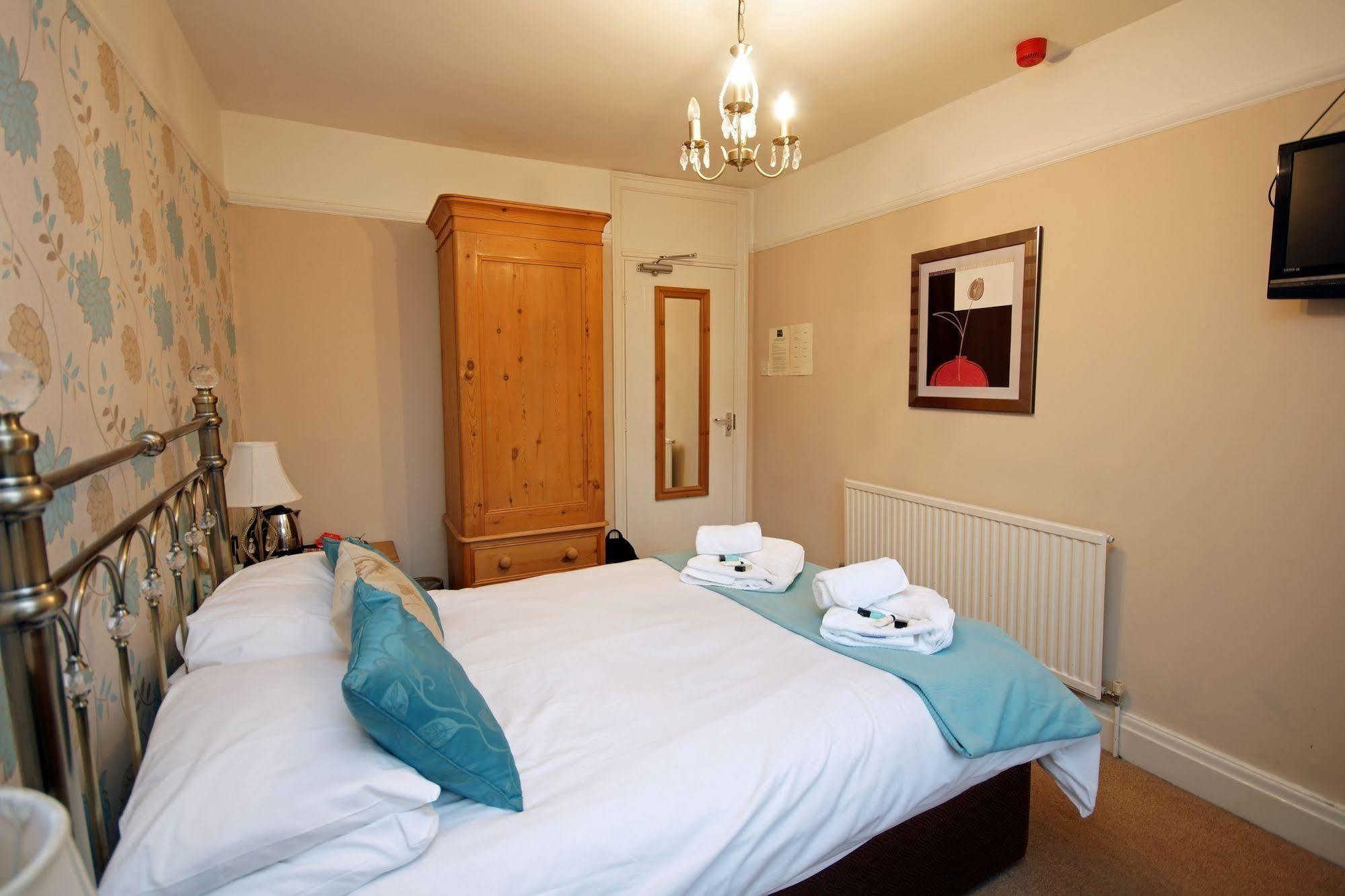 Inn Devonshire Arms 2*
